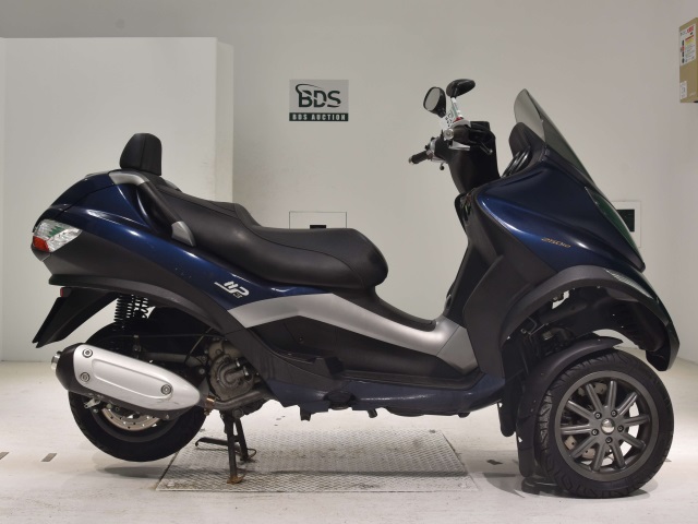 Piaggio MP3 250