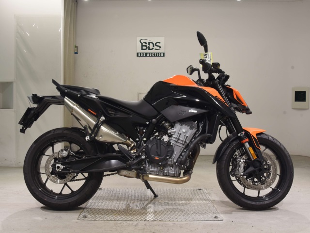 KTM 890 DUKE 2021