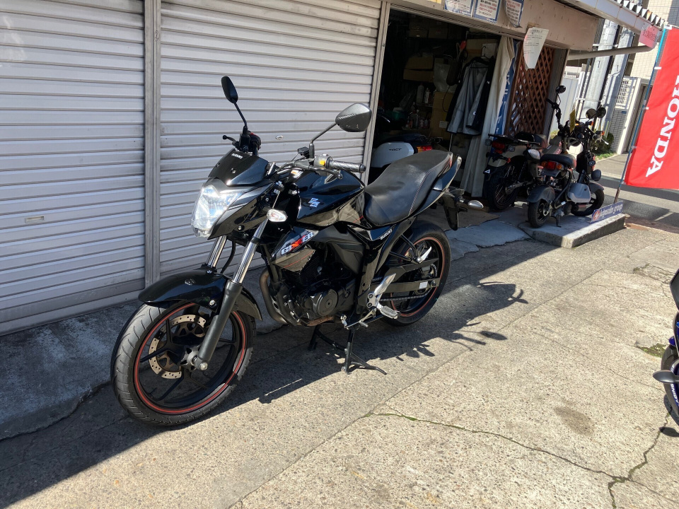 Suzuki GIXXER150