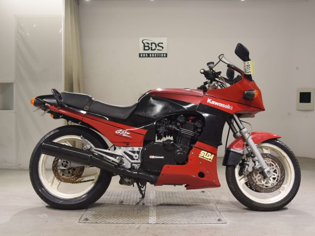 Kawasaki GPZ900R 1991