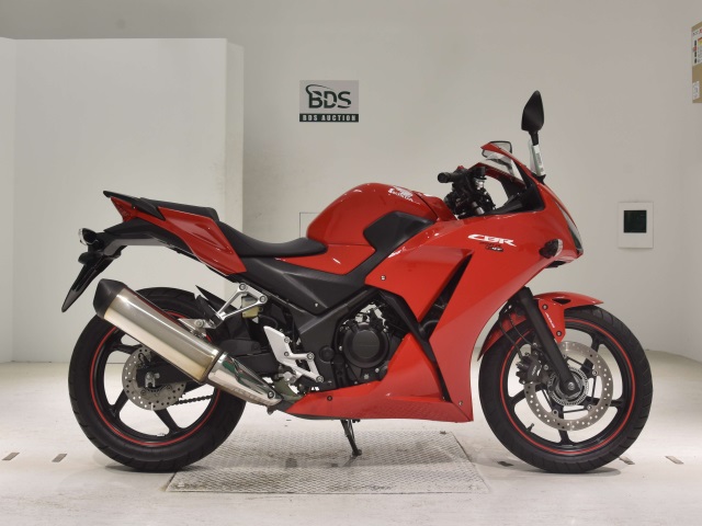 Honda CBR250RA 2015