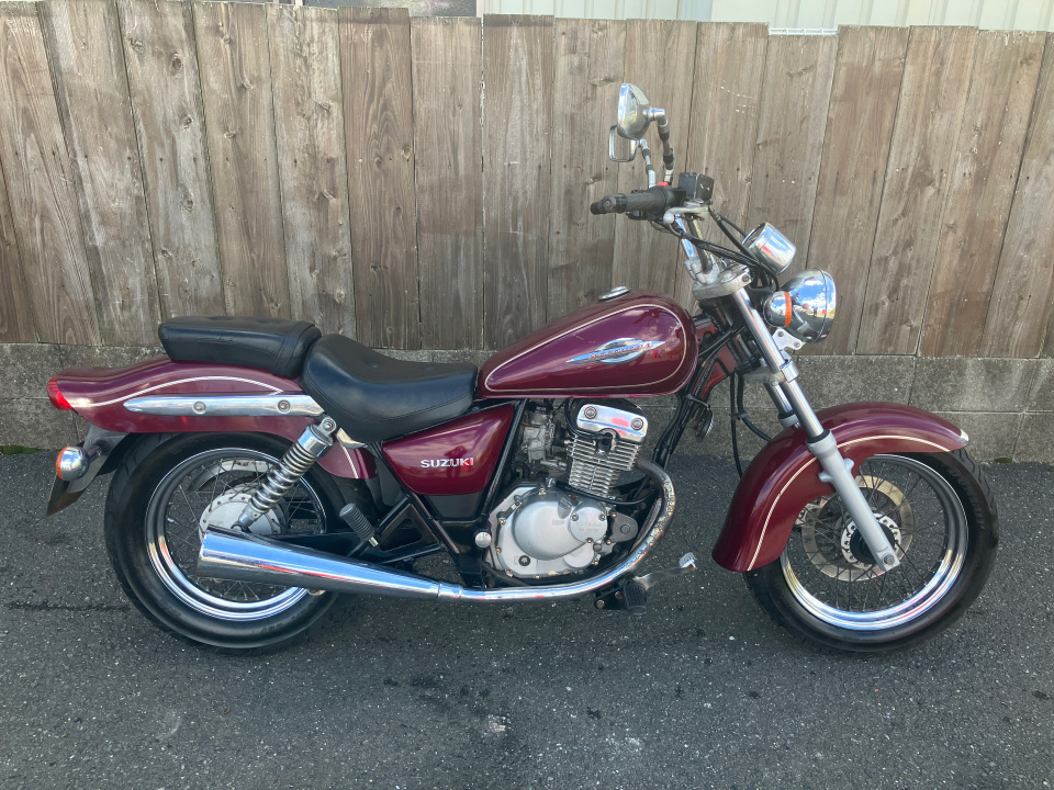 Suzuki MARAUDER125