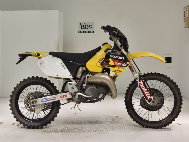 Suzuki RM125