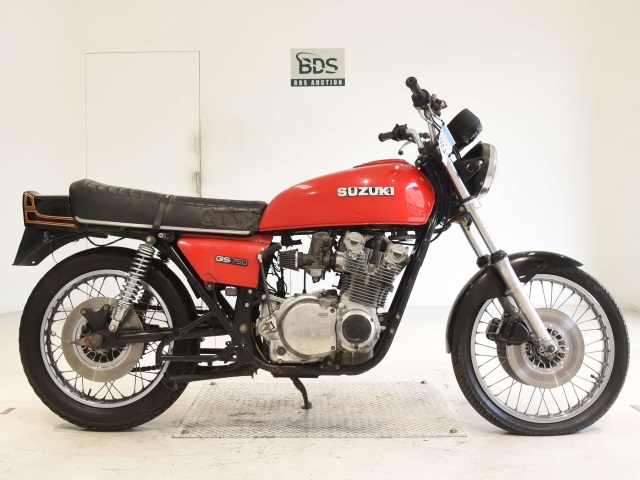 Suzuki GS750