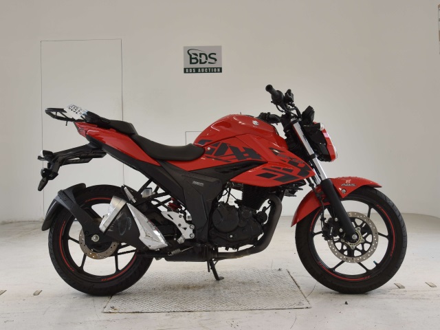 Suzuki GIXXER150