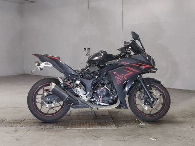 Yamaha YZF-R25