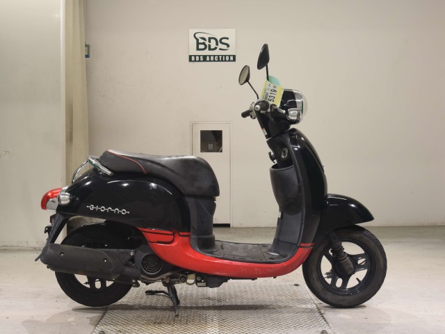 Honda GIORNO 2012