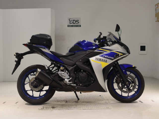 Yamaha YZF-R25 2015