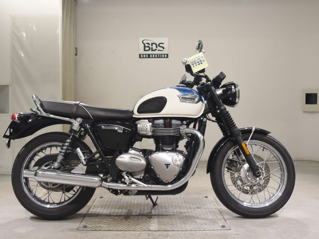 Triumph BONNEVILLE T100 2017