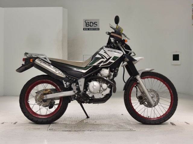Yamaha SEROW XT250 2006