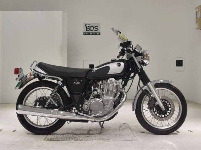 Yamaha SR400 2021