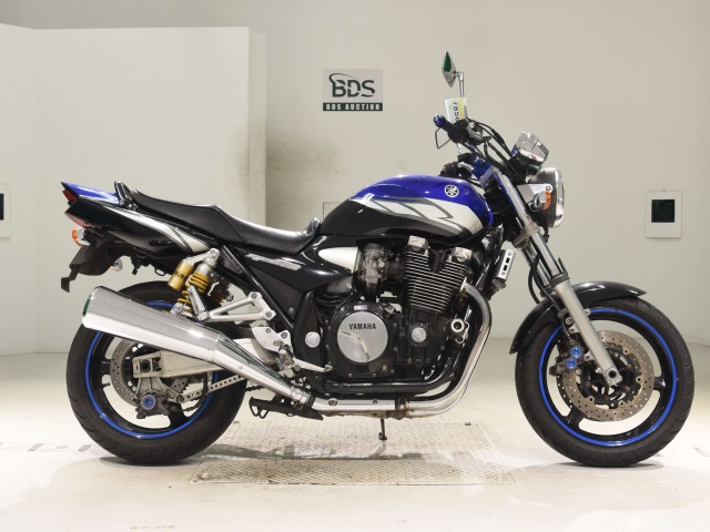 Yamaha XJR1300 2004