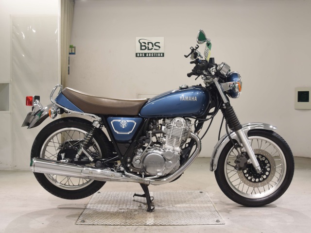 Yamaha SR400 2020