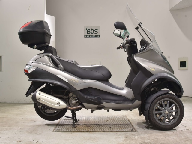 Piaggio MP3 250