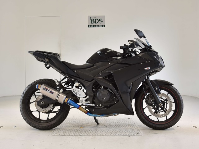 Yamaha YZF-R25 2015