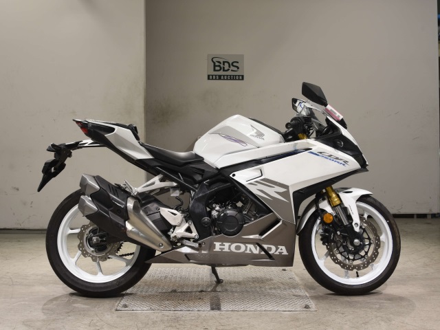 Honda CBR250RR 2023