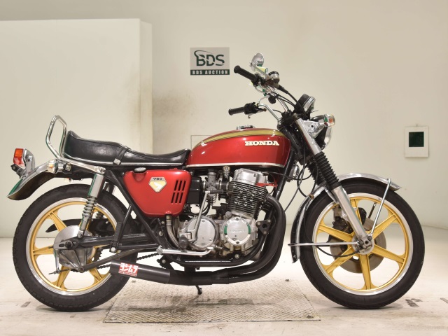 Honda CB750 2022