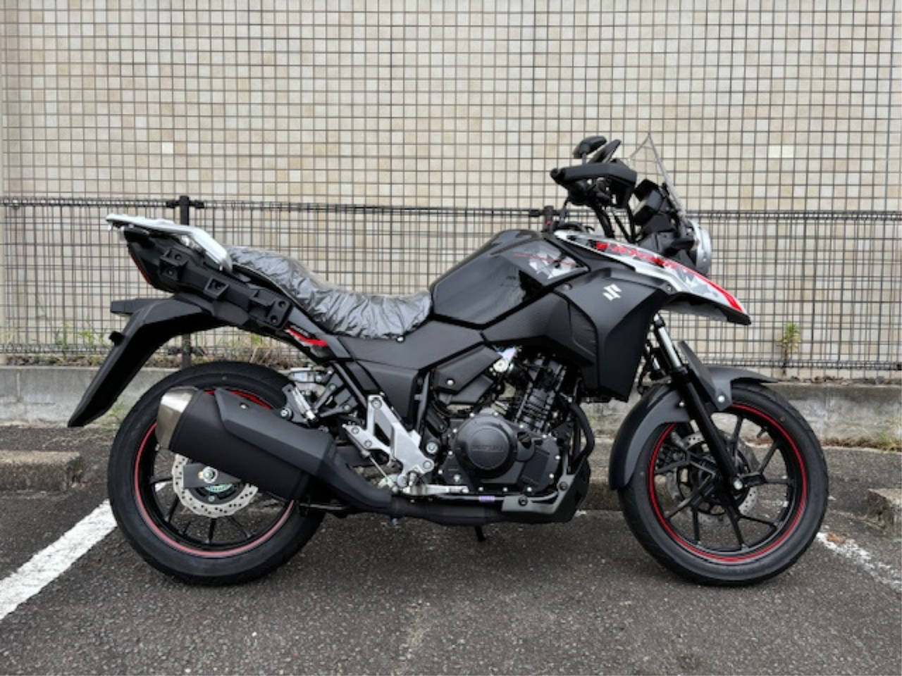 Suzuki V-STROM DL250A