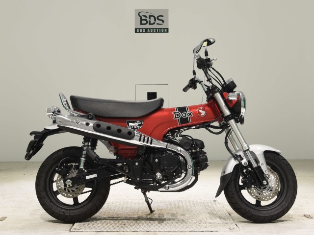 Honda DAX125 2022
