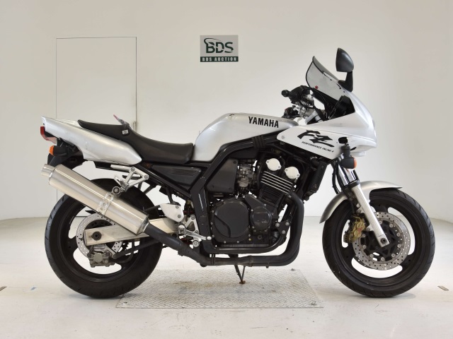 Yamaha FZ400 1998