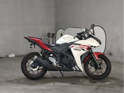 Yamaha YZF-R25 2015