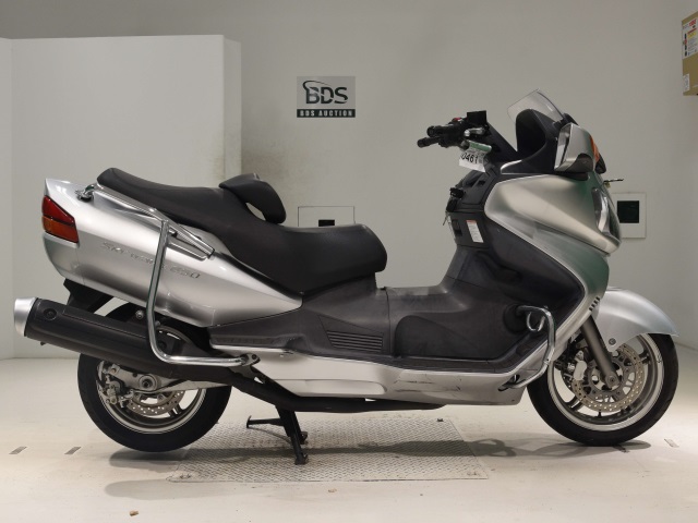 Suzuki SKYWAVE 650K 2005