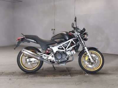 Honda VTR250 2011