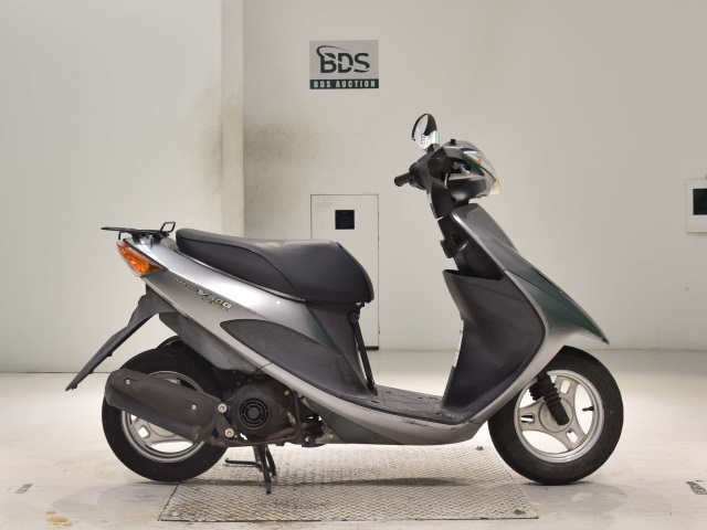 Suzuki ADDRESS V50
