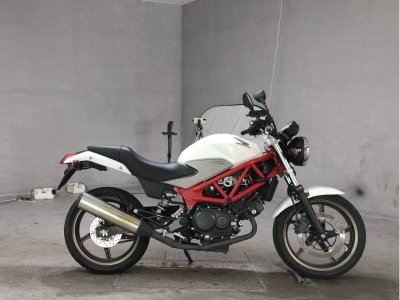 Honda VTR250 2015