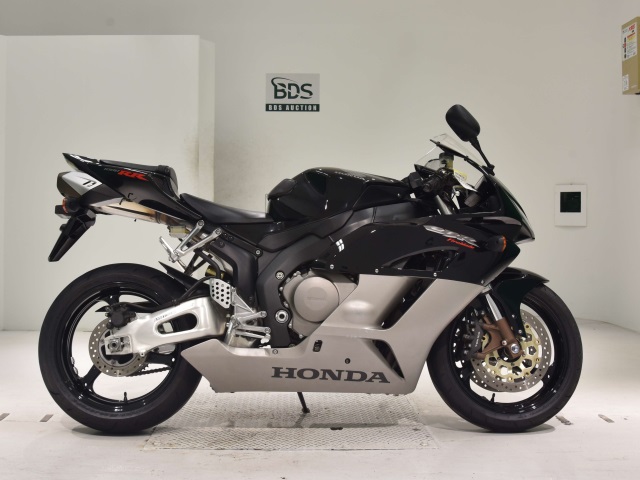Honda CBR1000RR 2004