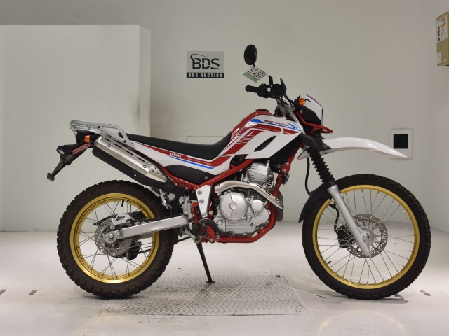 Yamaha SEROW XT250 2020