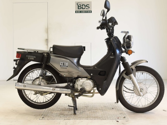 Honda CC110 CROSSCUB 2016