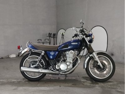 Yamaha SR400 2021