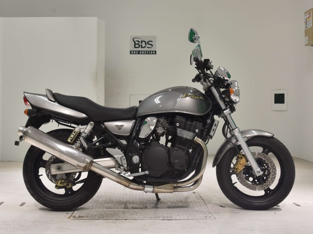 Suzuki GSX400 INAZUMA 2001