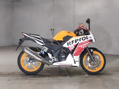 Honda CBR250R 2015