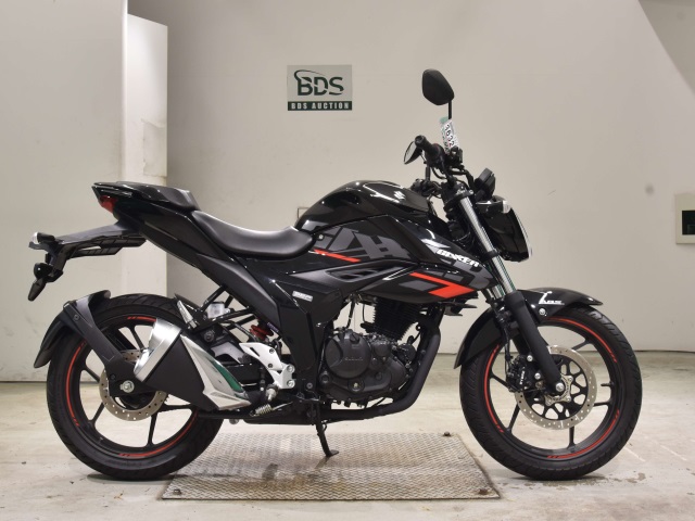 Suzuki GIXXER150