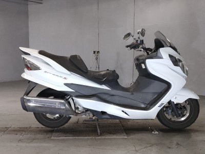 Suzuki SKYWAVE 250S