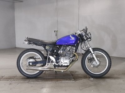 Honda CB223S 2008