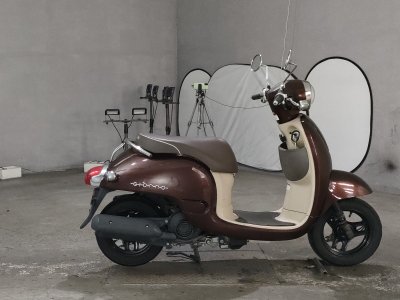 Honda GIORNO 2011