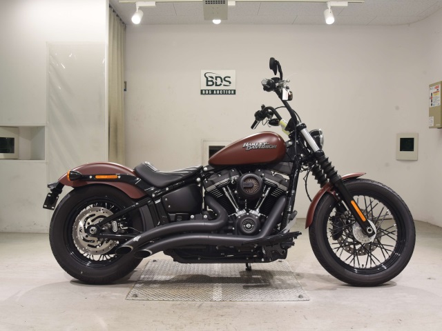 HD STREETBOB FXBB1750 2018