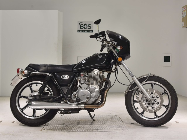 Yamaha SR400 2005