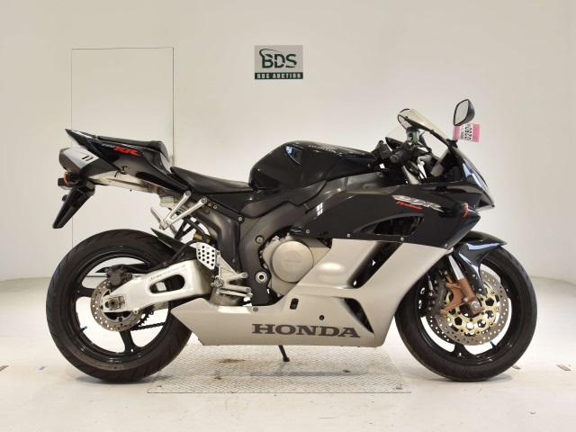 Honda CBR1000RR 2005