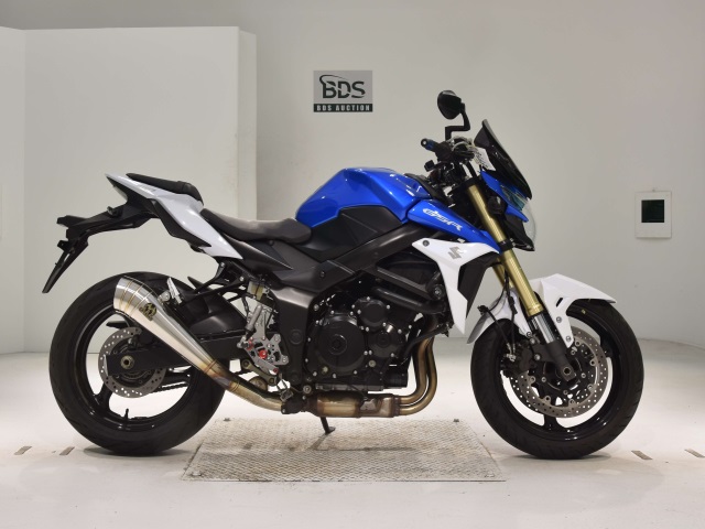 Suzuki GSR750A 2013