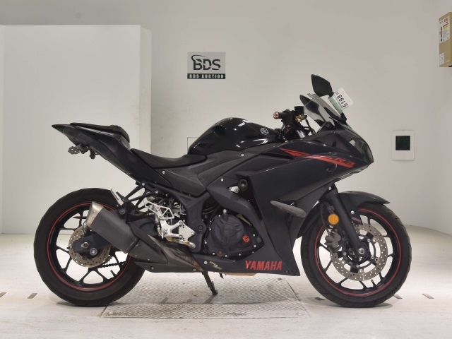 Yamaha YZF-R3 2015