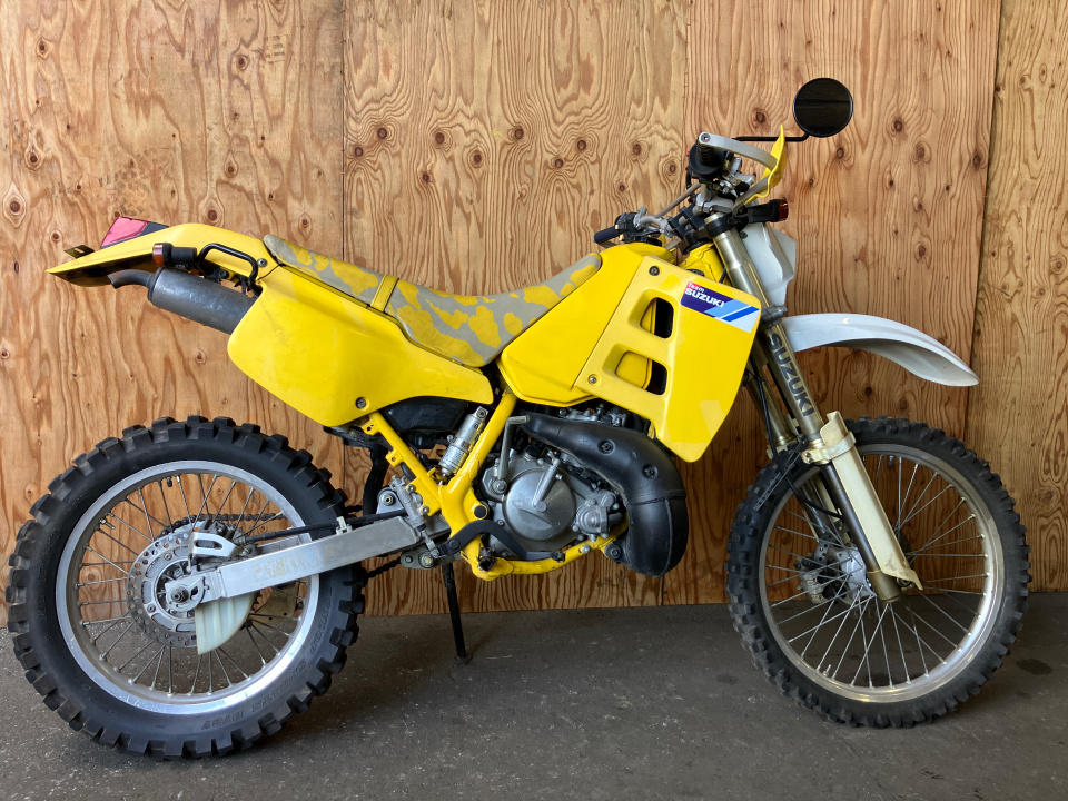 Suzuki TS200R