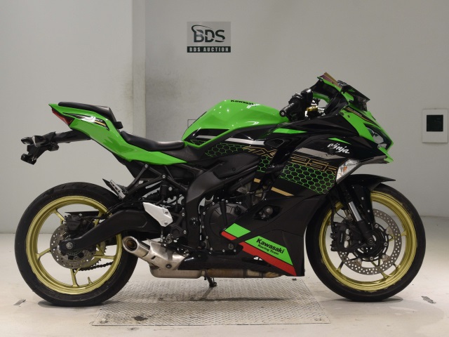 Kawasaki NINJA ZX-25R 2021
