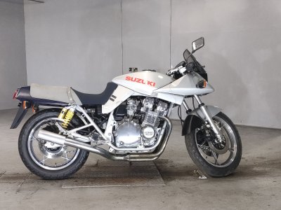 Suzuki GSX750S KATANA