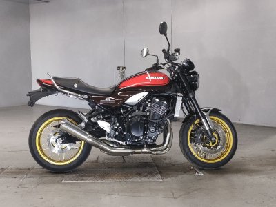 Kawasaki Z900RS 2022