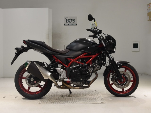 Suzuki SV650X 2021