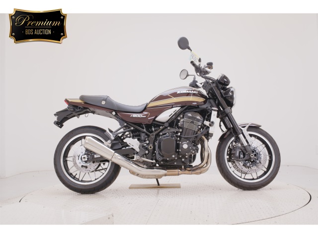Kawasaki Z900RS 2025
